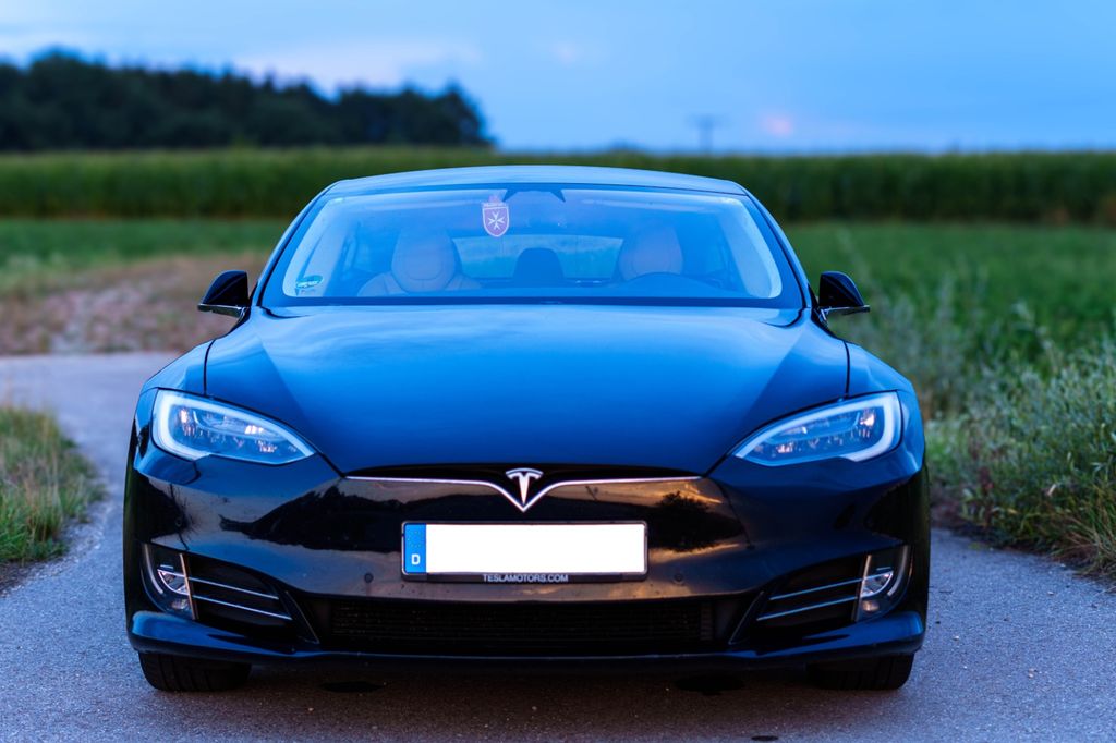 Bild des Angebotes Tesla Model S 90D CCS-UPGRADE, AUTOPILOT