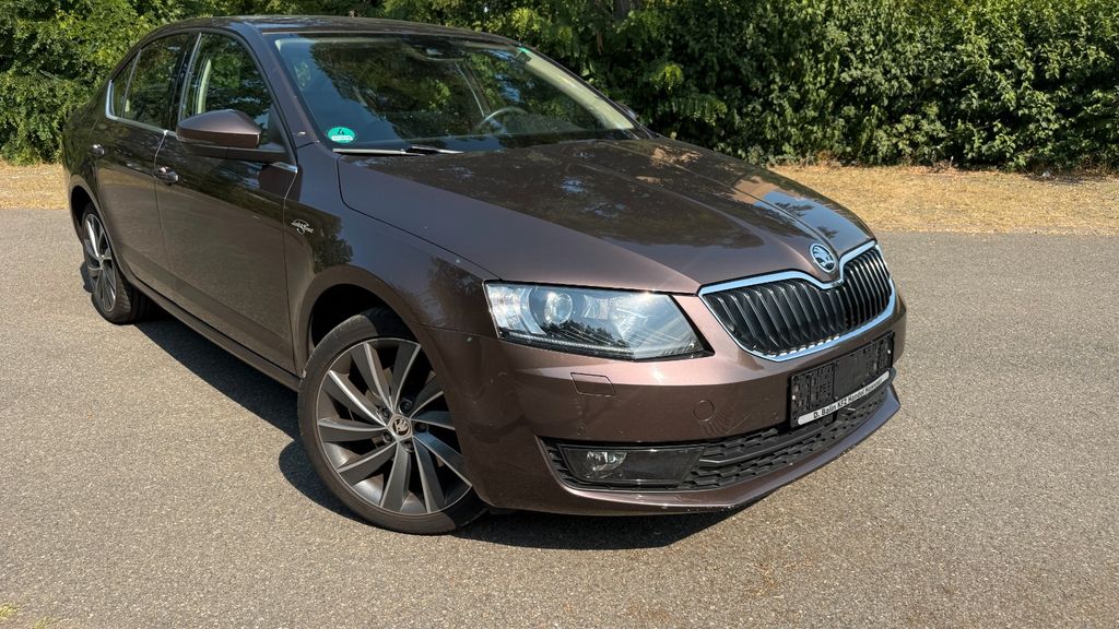 Bild des Angebotes Skoda Octavia Lim. Laurin & Klement , Xenon,Leder