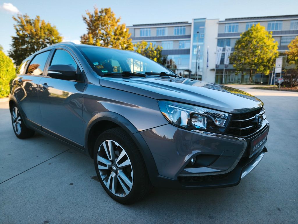 Lada Vesta Cross *2.Hand*Navi*Kamera*Sitzheizung