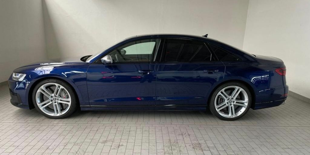 Bild des Angebotes Audi S8 4.0 TFSI KERAMIK-PANO-STANDHZG-UPE 189.710!