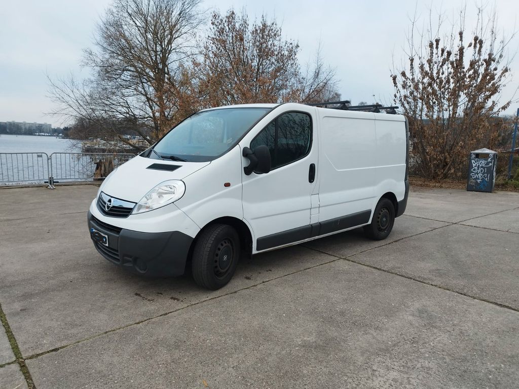 Bild des Angebotes Opel Vivaro Transporter wenig Kilometer