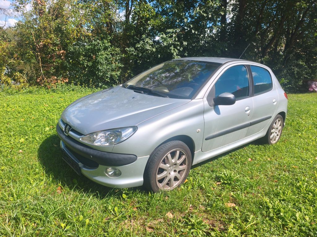 Bild des Angebotes Peugeot 206 Grand Filou Cool, Automatik ,1,6 Benzin,Klim