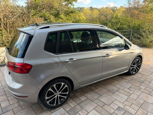 Bild des Angebotes Volkswagen Golf Sportsvan 1.4 TSI 92kW DSG LOUNGE BMT L...