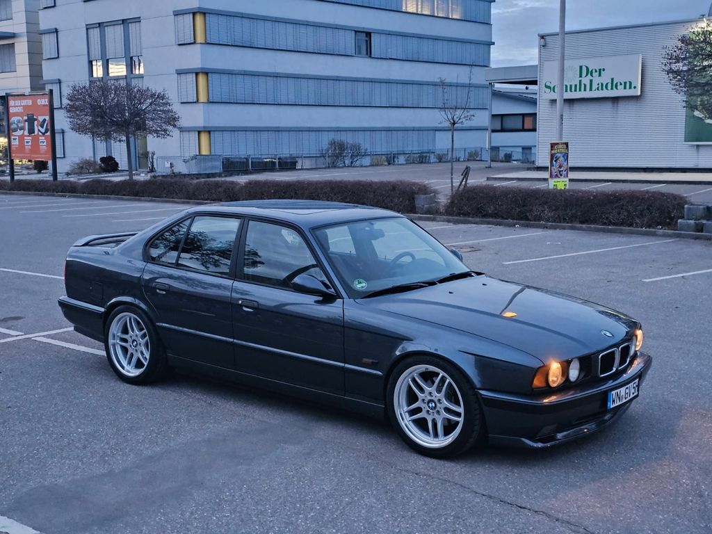 Bild des Angebotes BMW 540i V8 6-Gang/ H-Zulassung/ sehr gepflegt