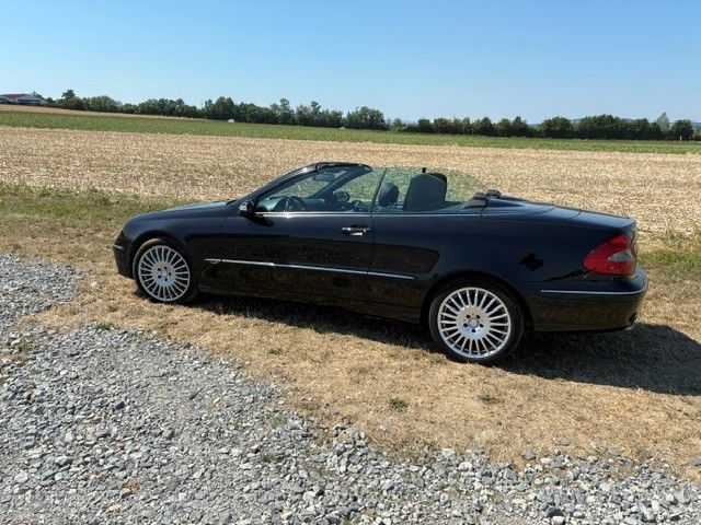 Bild des Angebotes Mercedes-Benz CLK 320 CDI AVANTGARDE , SHG, unfallfrei