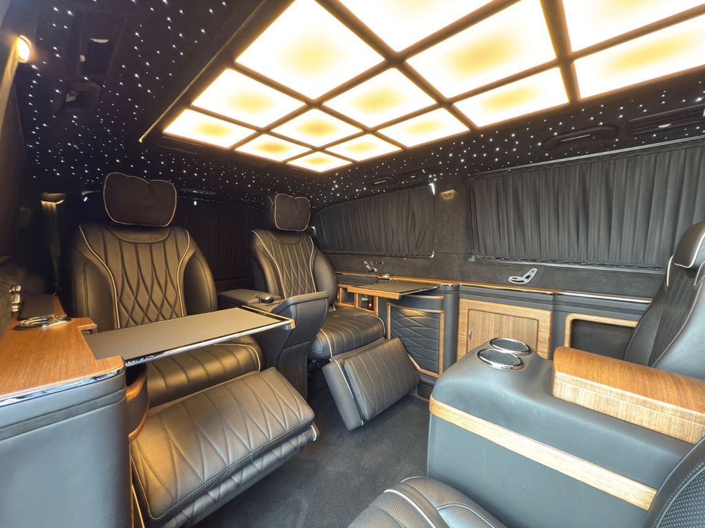 Bild des Angebotes Mercedes-Benz V300d 4MATIC EXTRALANG VIP/LUXUS/BLACK LEATHER