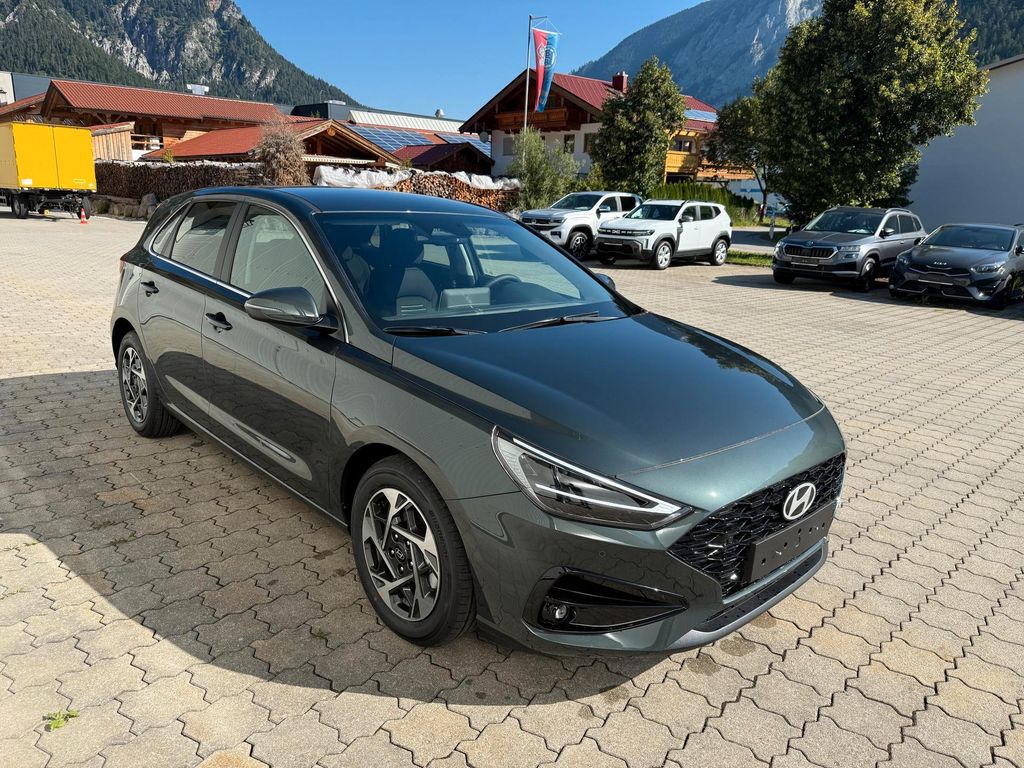 Hyundai i30 HB 1.6 T-GDI 7DCT Family,LHZ,SHZ,Navi,App...