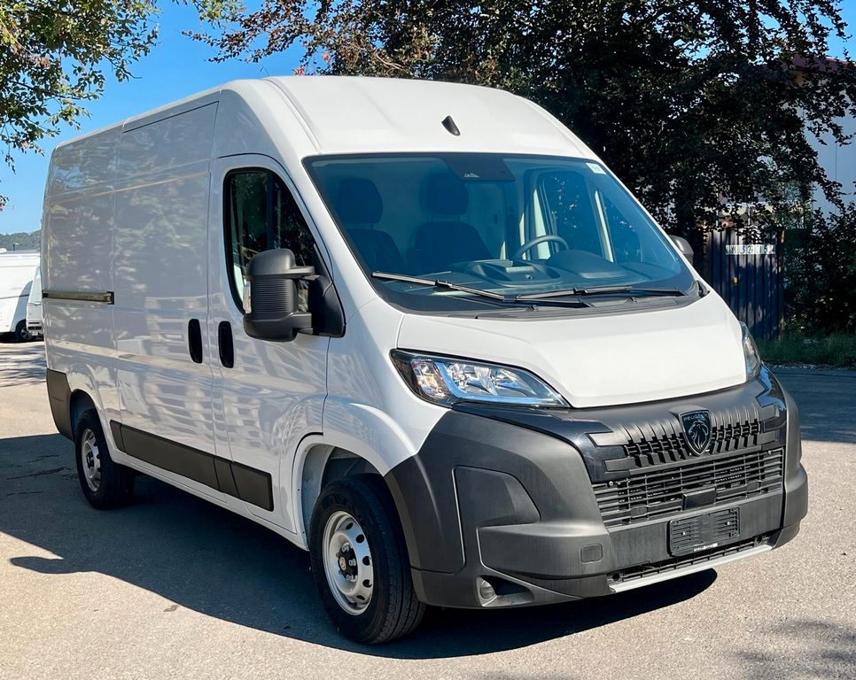 Bild des Angebotes Peugeot Boxer Kasten 33 L2H2 BlueHDi 120/Trennwand/Klima