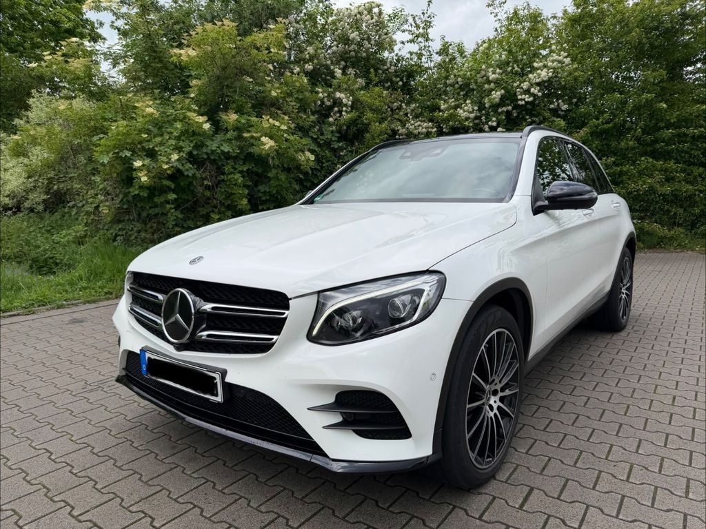 Bild des Angebotes Mercedes-Benz Mercedes GLC 350d 4MATIC AMG Line | Pano Burmest