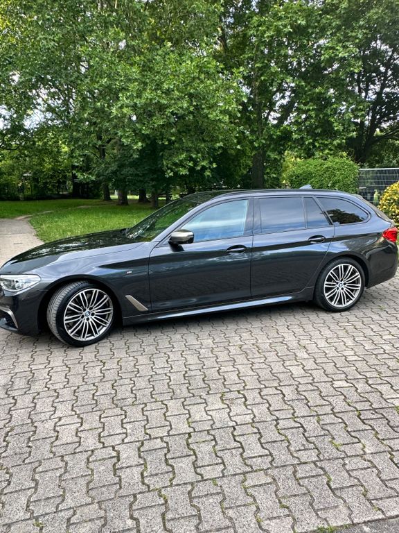 Bild des Angebotes BMW M550d xDrive Touring,Softclose,PANO,Nachtsicht