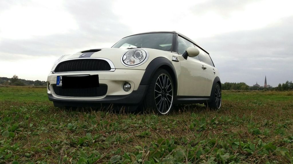 Bild des Angebotes MINI Mini Cooper S Clubman Aut 18"JCW Alu Pano Chilli