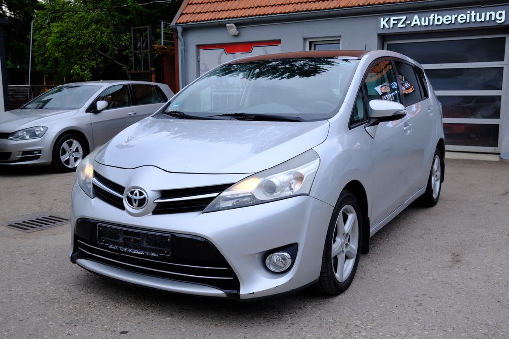 Bild des Angebotes Toyota Verso Life - Panorama / Automatik! / Klima!
