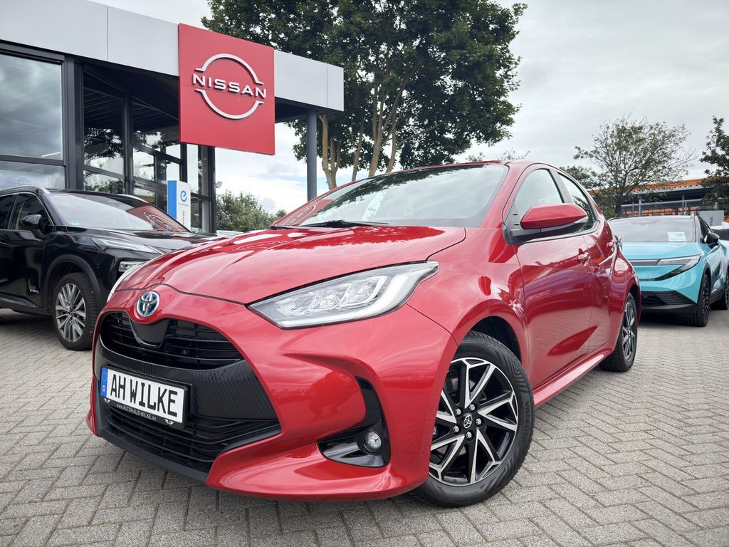 Bild des Angebotes Toyota Yaris Hybrid 1.5 Dual-VVT-iE Team Deutschland/CO