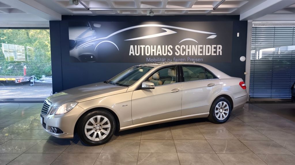 Bild des Angebotes Mercedes-Benz E 250 CDI BE Lim.*Automatik*Navi*PDC*AHK 1,9t*