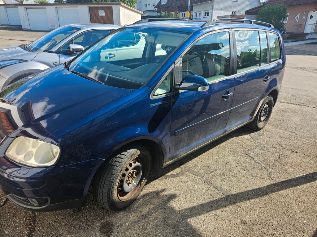 Bild des Angebotes Volkswagen Touran 2.0 TDI DSG Trendline Trendline