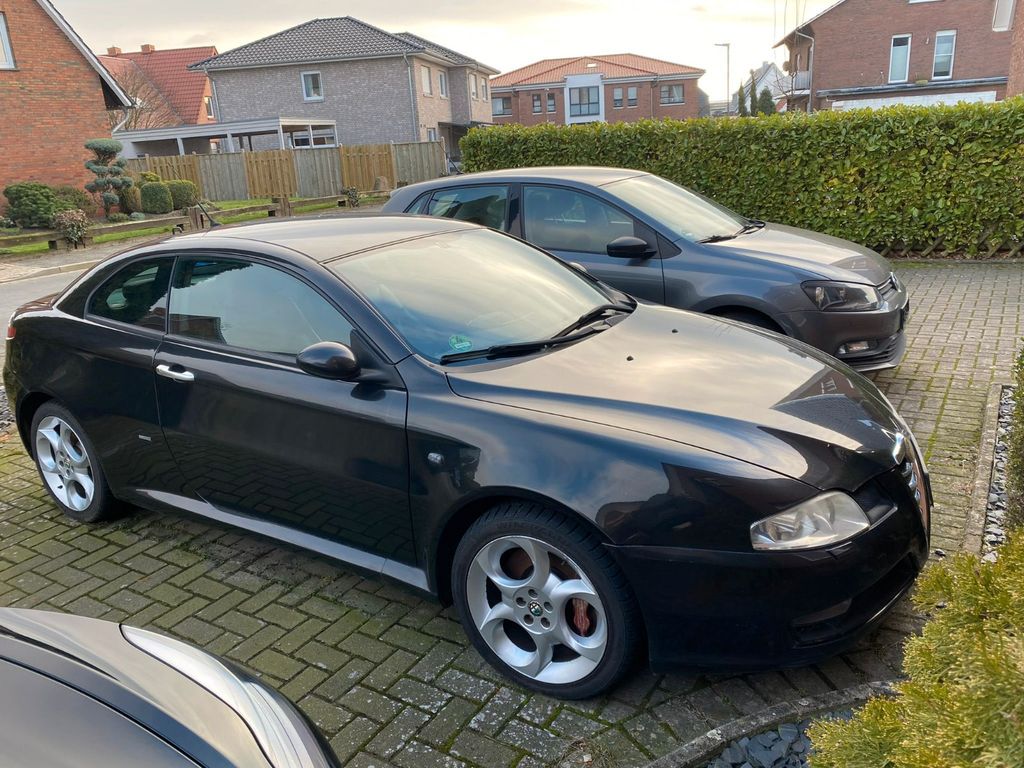 Bild des Angebotes Alfa Romeo GT 3.2 V6 24V Bertone Distinctive mit TÜV