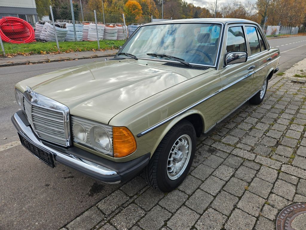 Bild des Angebotes Mercedes-Benz 240 Diesel Sammlerzustand mit Gutachten Note 2+