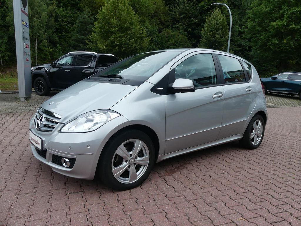 Bild des Angebotes Mercedes-Benz A 180*Avantgarde*Automatik*Klima*Sitzhzg*PDC