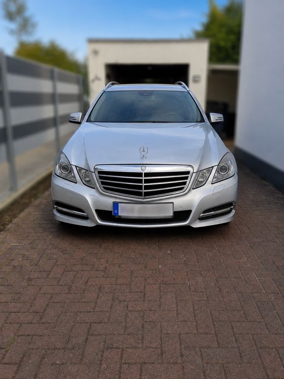 Bild des Angebotes Mercedes-Benz E 250 CDI T BlueEFFICIENCY Standard