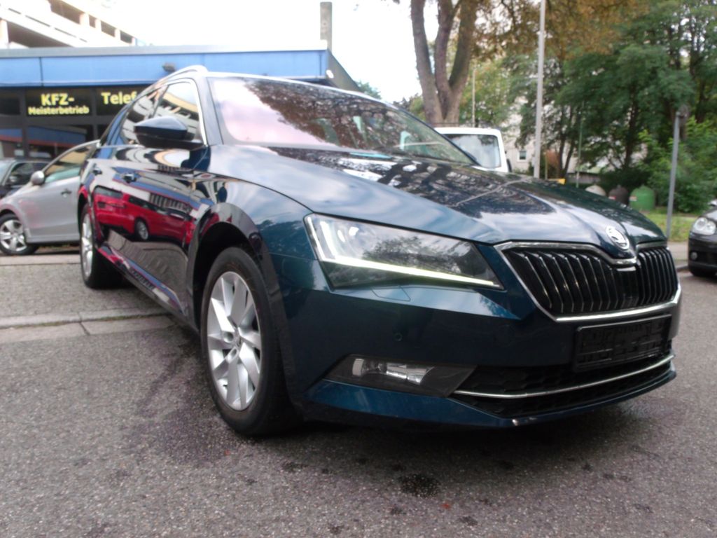 Bild des Angebotes Skoda Superb 2.0 TDI SCR 140kW DSG 4x4 Style Combi