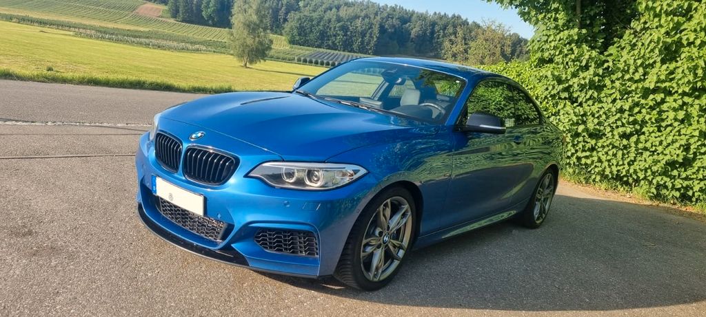 Bild des Angebotes BMW M235i Coupe Navi Leder Xenon AdaptFW GSD Key