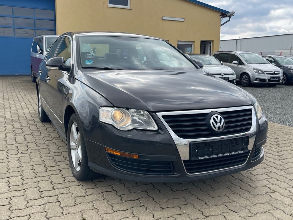 Bild des Angebotes Volkswagen Passat Lim. Comfortline Automatik,Klima,TÜV 5.28