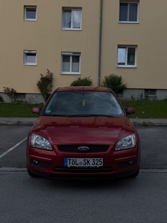 Bild des Angebotes Ford Focus 1,6 Ambiente Ambiente