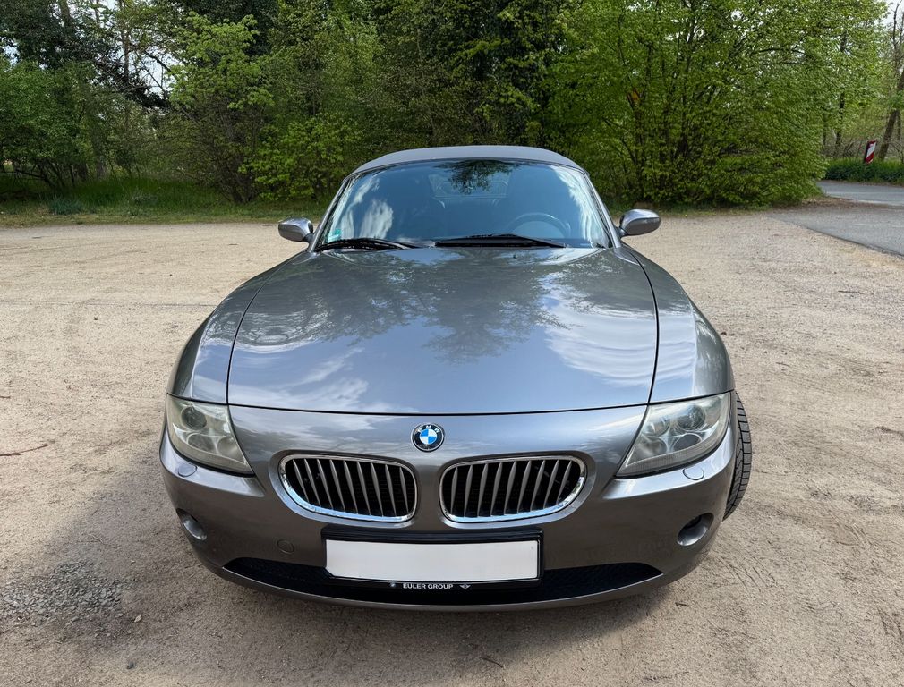 Bild des Angebotes BMW  Z4 3.0i / neues Originalverdeck / TÜV NEU