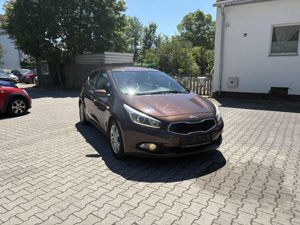 Bild des Angebotes Kia cee'd / Ceed 1.4