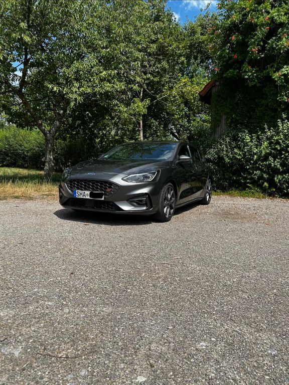 Bild des Angebotes Ford Focus 2,3 EcoBoost ST Styling-Paket ST Styli...