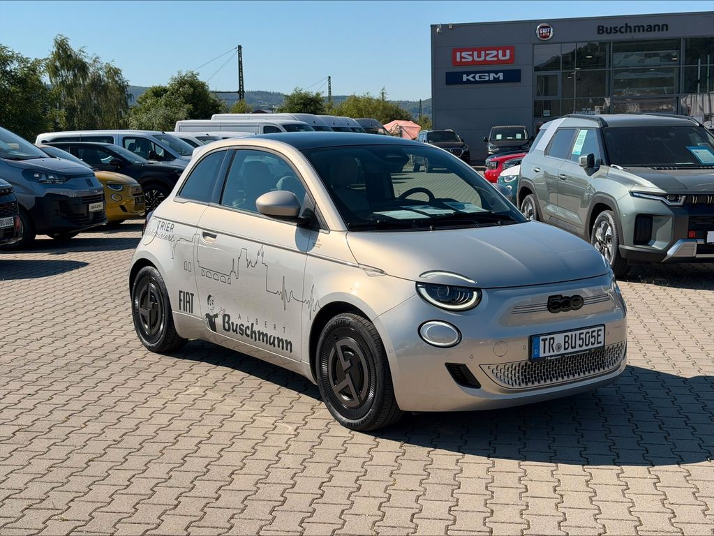 Bild des Angebotes Fiat FIAT 500e Giorgio Armani Collectors Edition 2025