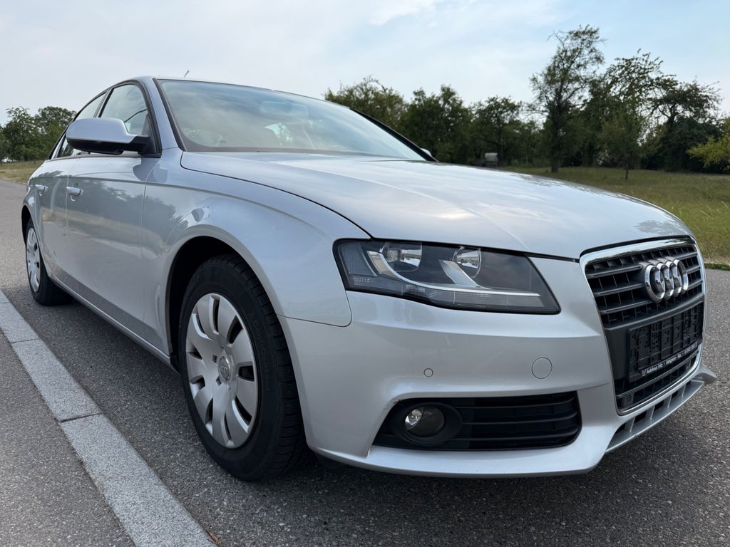 Bild des Angebotes Audi A4 Attraction 1.Hand / alle KD bei Audi