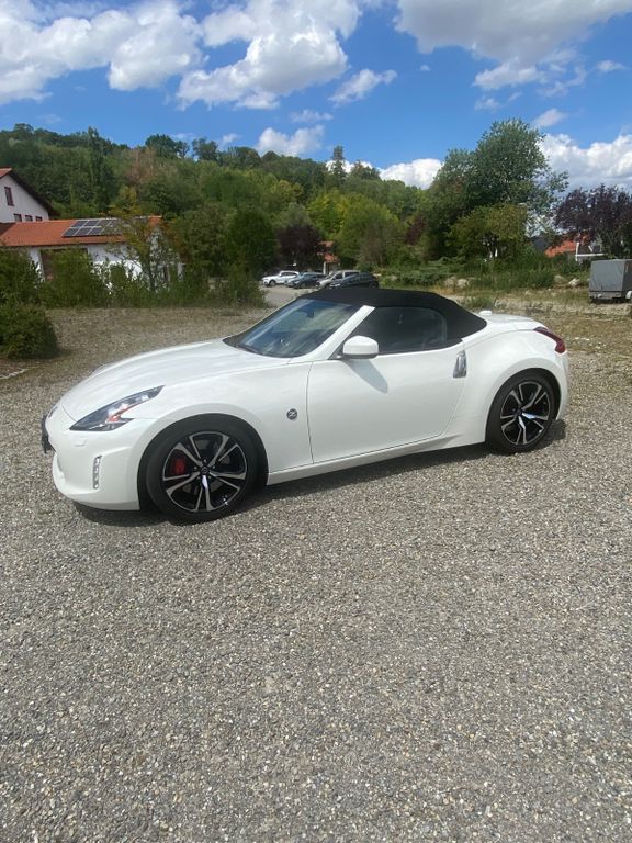 Bild des Angebotes Nissan 370Z Roadster 3.7 Pack Automatik Pack, Invidia