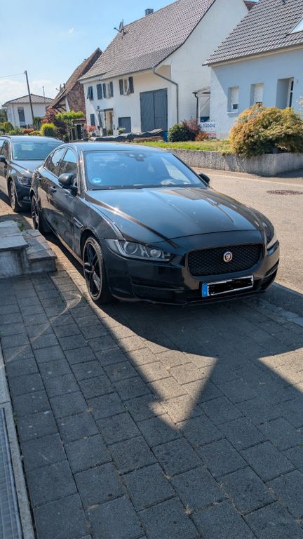Bild des Angebotes Jaguar XE 20d 180PS AWD Pure Automatik Pure