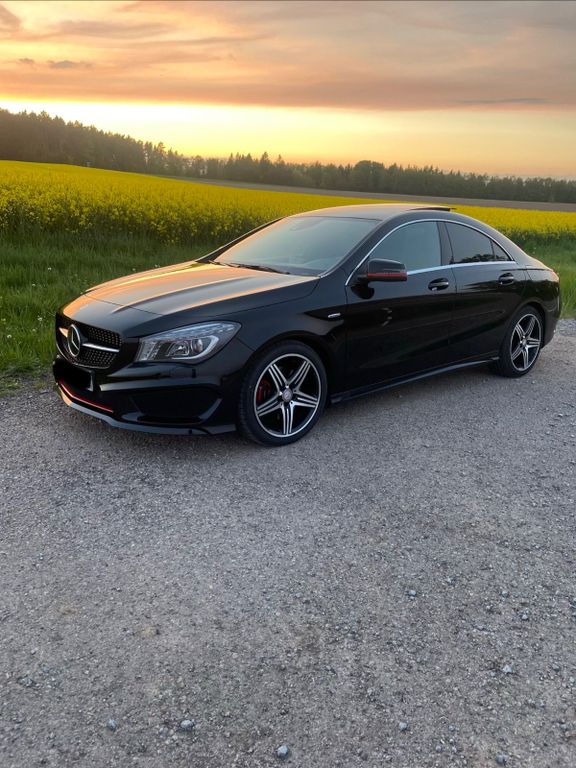 Bild des Angebotes Mercedes-Benz CLA 250 DCT 4MATIC AMG Line