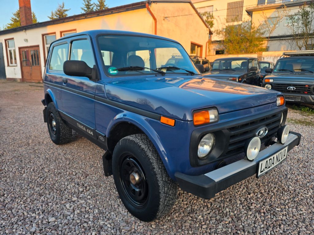Bild des Angebotes Lada Taiga Urban 4x4*AHK*TÜV 09.2026*2 Hand*