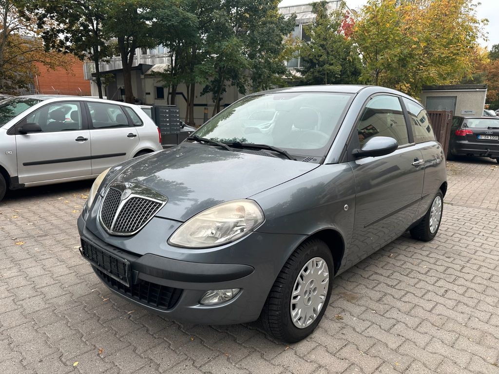 Bild des Angebotes Lancia Ypsilon 1.4 16V DFN Oro*NEUE TÜV*