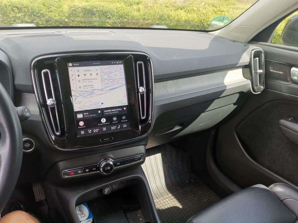 Bild des Angebotes Volvo XC40 B4 Ultra Dark DCT Ultra Dark