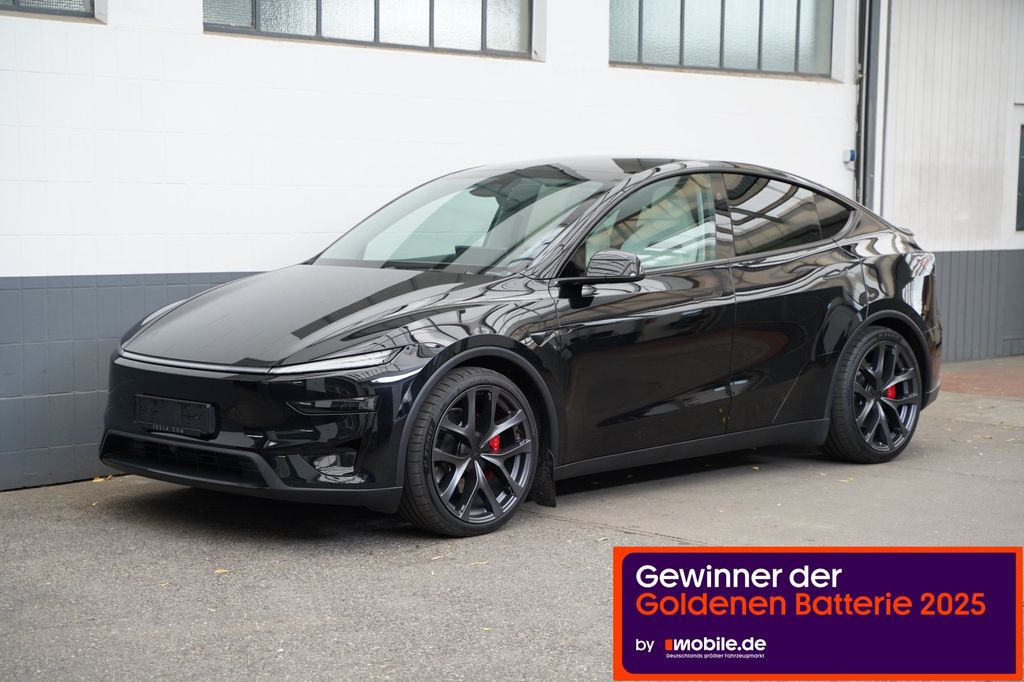 Tesla Model Y Performance Juniper *innen weiß*