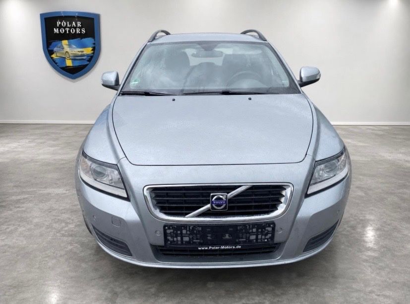 Bild des Angebotes Volvo V50 Kombi 1.6 D Drive Kinetic*AHK*PDC*TÜV NEU*