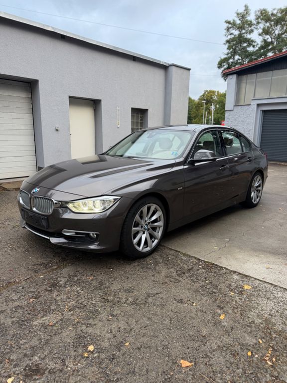 Bild des Angebotes BMW 328  i Limousine