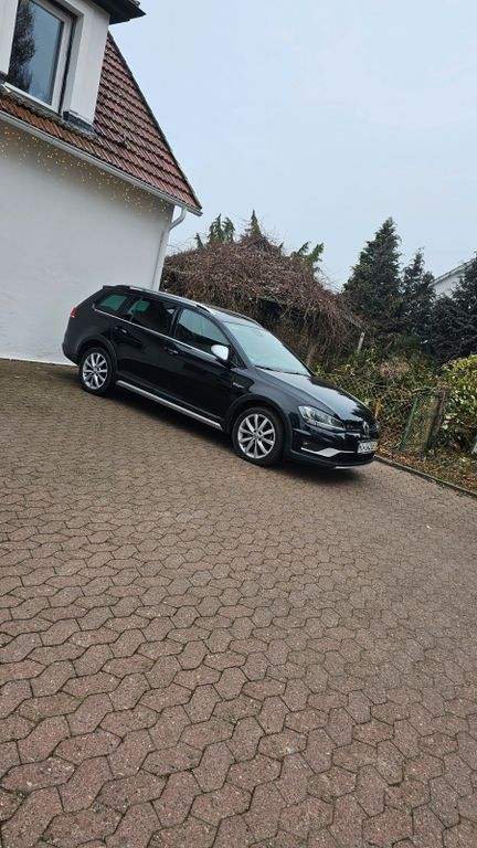 Volkswagen Golf 2.0 TDI 135kW DSG 4MOTION BMT Alltrack ...