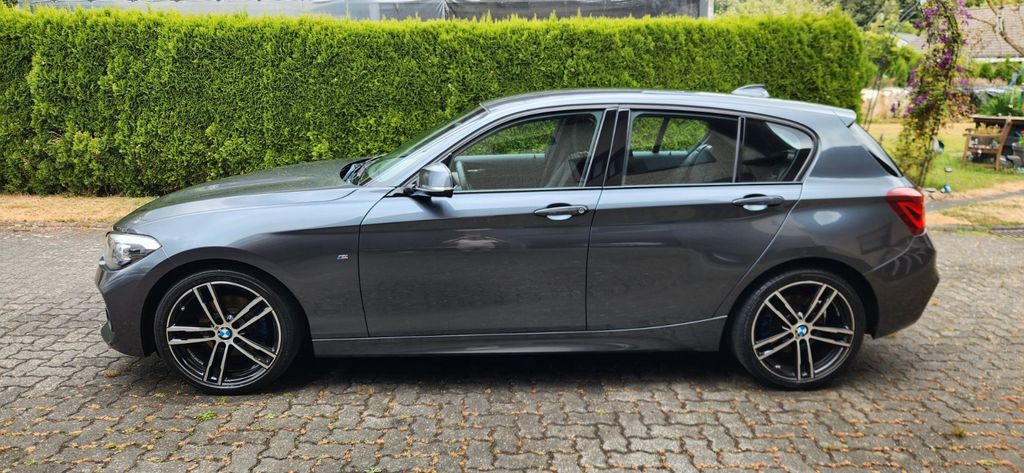 Bild des Angebotes BMW 120i Edition M Sport Shadow A Edition M Spor...