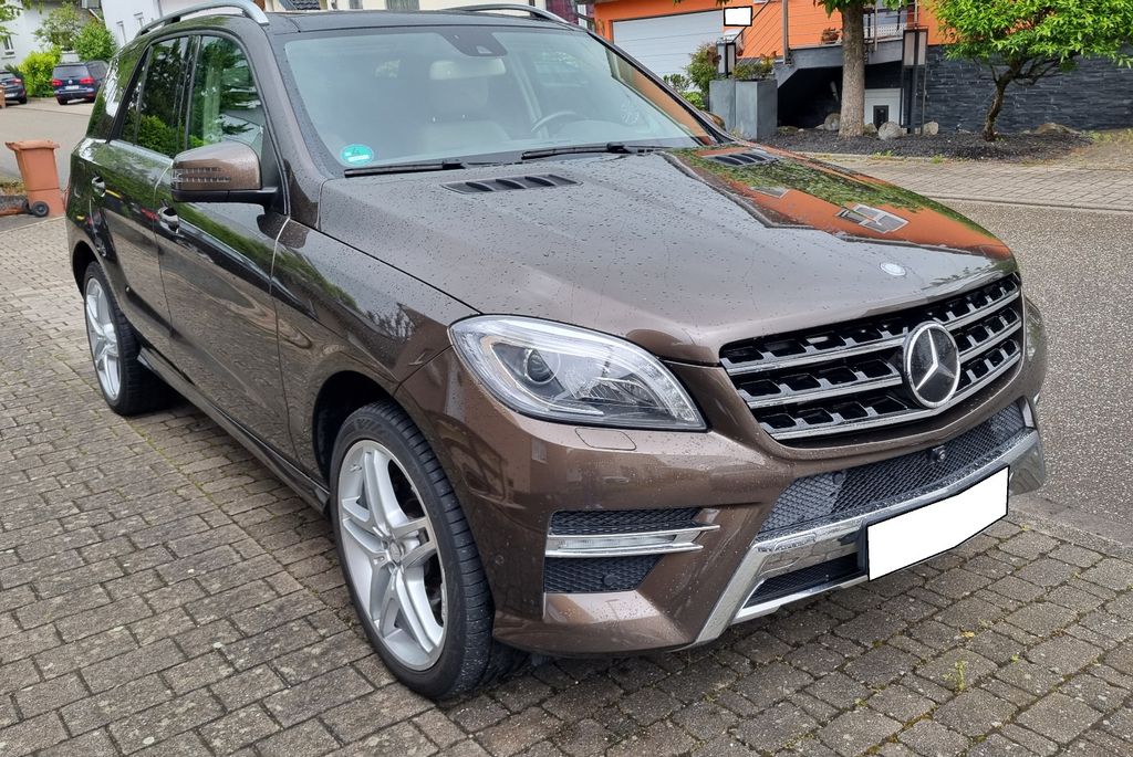 Bild des Angebotes Mercedes-Benz ML 350  AMG Line Top Ausstattung
