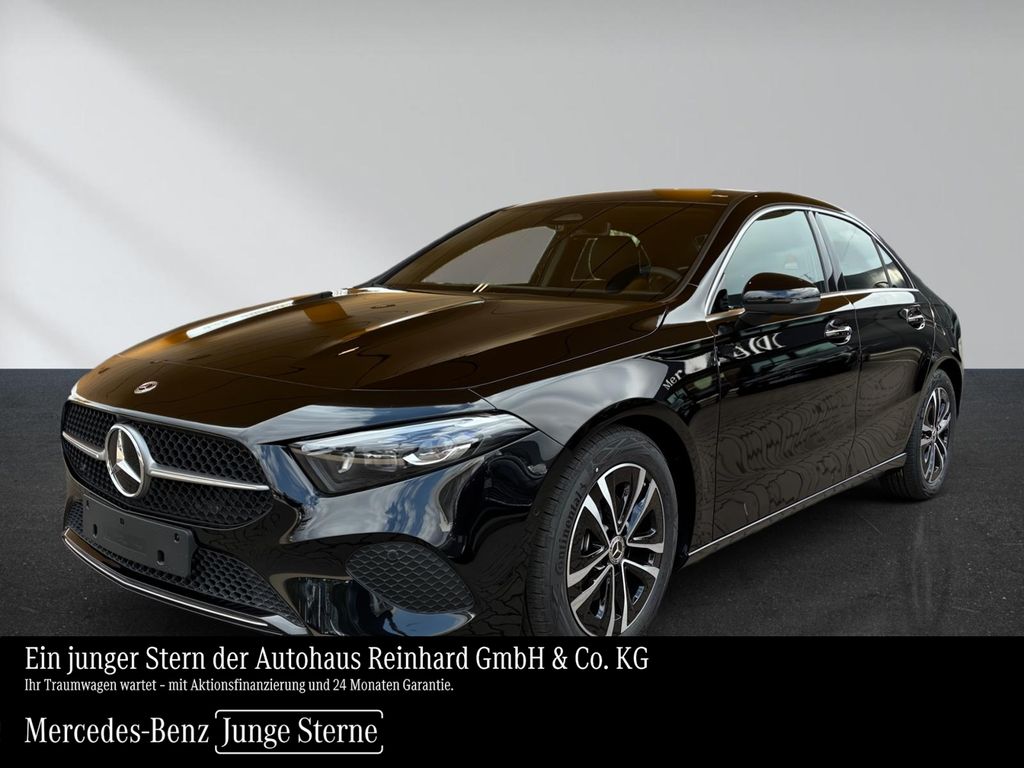 Bild des Angebotes Mercedes-Benz A 200 Limousine PROGRESSIV+STANDHEIZUNG+KEYLESS