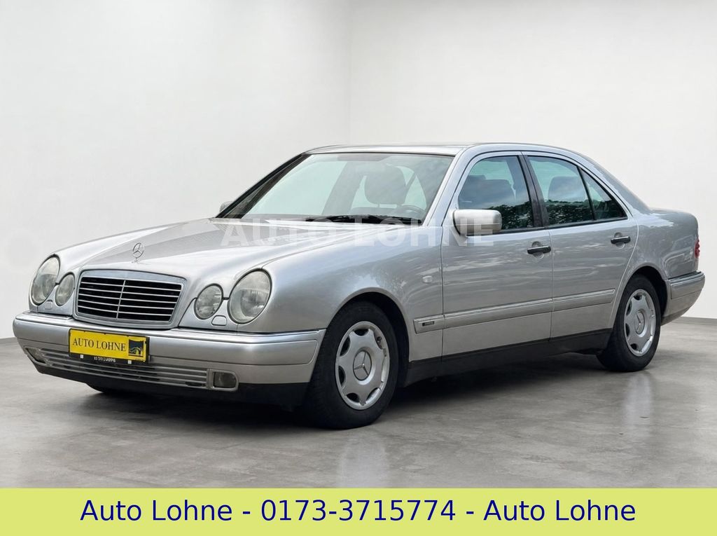 Bild des Angebotes Mercedes-Benz E 230 AVANTGARDE Sitzheizung Automatikgetriebe