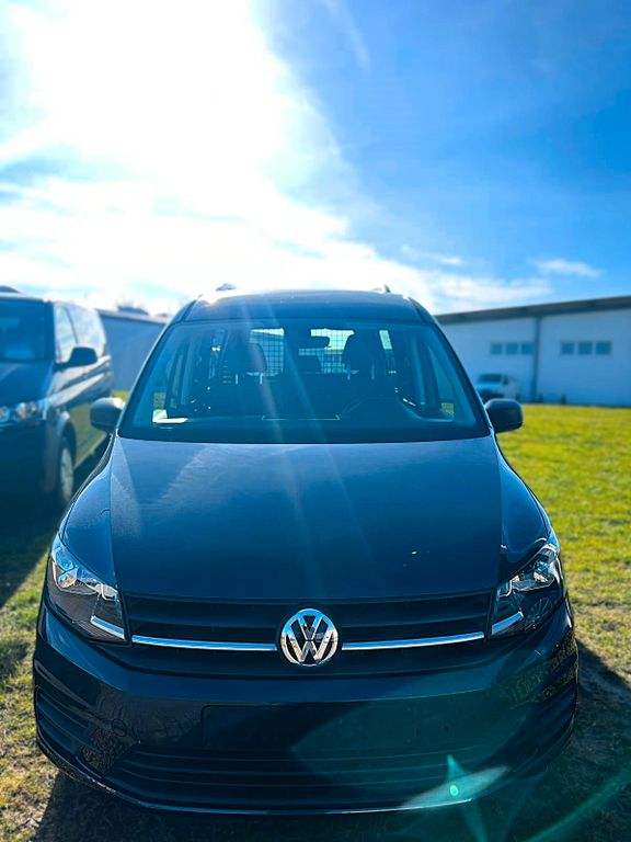 Bild des Angebotes Volkswagen Caddy PKW Maxi Conceptline BMT
