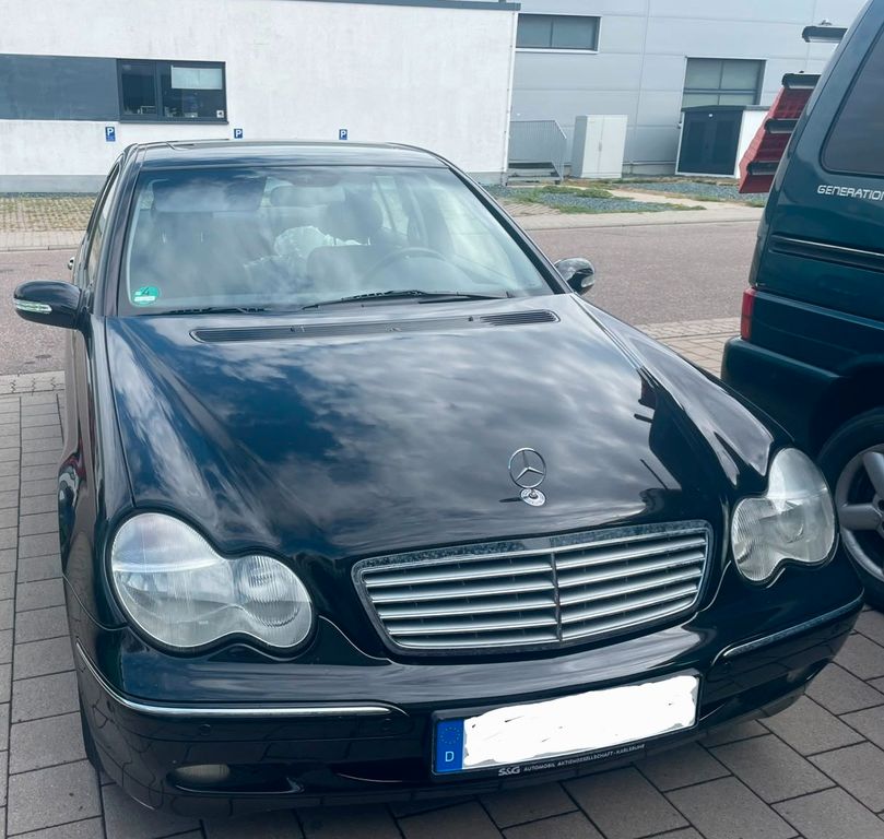 Bild des Angebotes Mercedes-Benz C 240 ELEGANCE/Garagen Wagen vom Opa/ Tüv neu