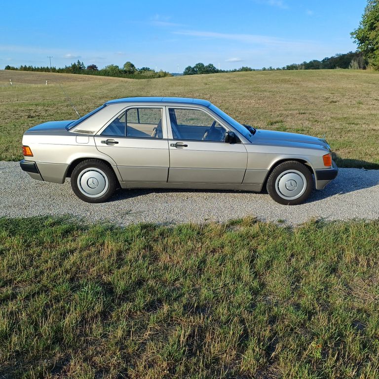 Bild des Angebotes Mercedes-Benz 190 E 1,8 W201