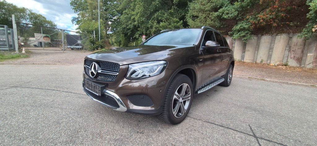 Bild des Angebotes Mercedes-Benz GLC 250 d 4MATIC Autom. AMG Line